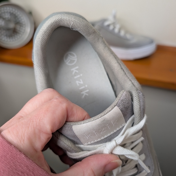 Kizik Lima HandsFree Slip-On Sneakers | Light Gray | Women’s 8W wide Comfort - Picture 3 of 5